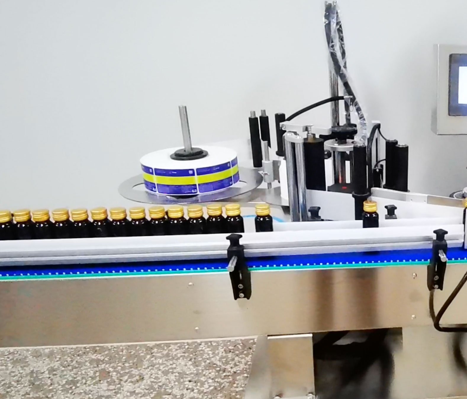 Automatic Induction Labeling Machine - Image 6