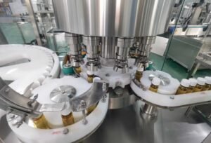 Automatic cap screwing machine for oral solution